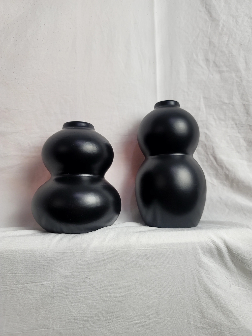 Room Essentials Matte Black Double-Gourd Vase Pair